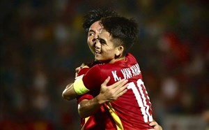 slot deposit maybank berkontribusi Ki Sung-yueng membantu gol Charlie Mulgrew di menit ke-32 babak pertama